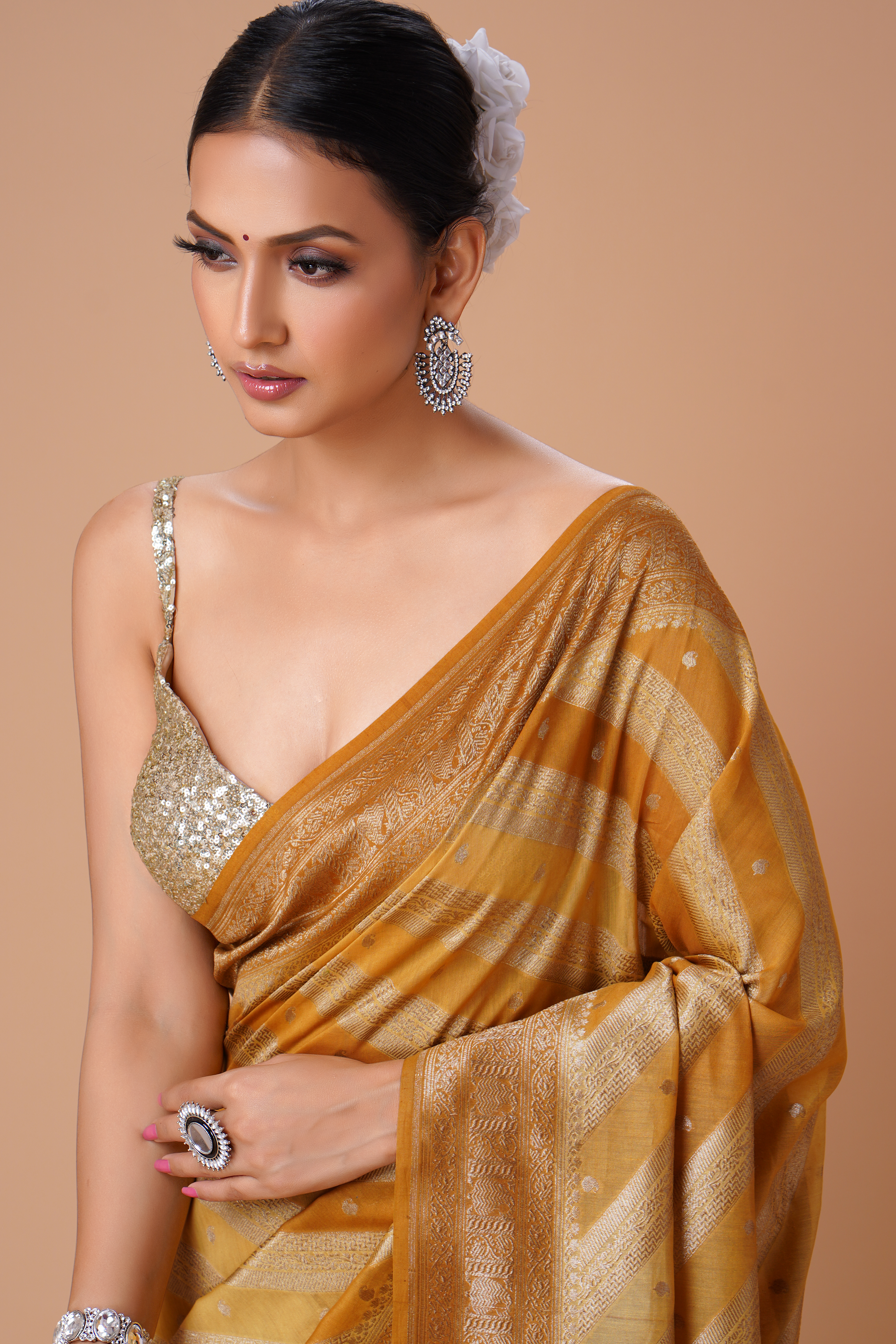 Seamless Saree Shopping: Your Expert Guide to Finding the Perfect Saree Online